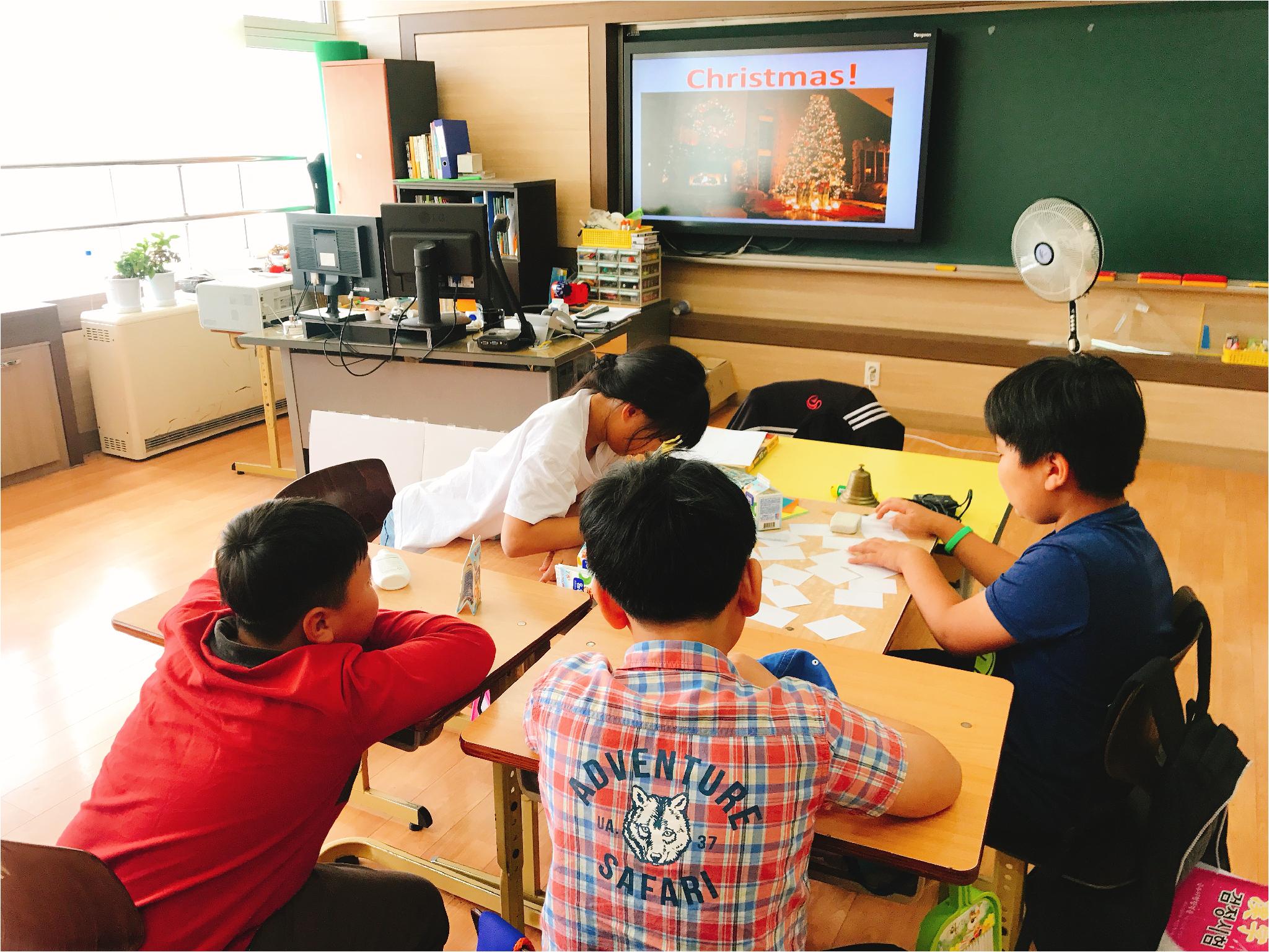 월별 세계 축제를 알아보고 카드 매칭 게임하기